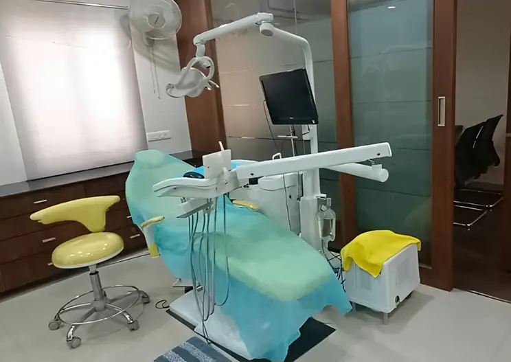 Reception area at Hyderabad Dental, Dilsukhnagar